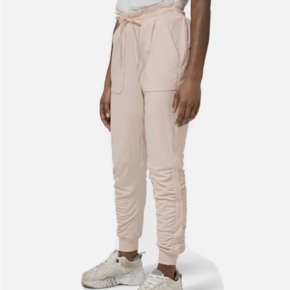 lululemon athletica Pants - LULULEMON Beyond The Studio
Lined Jogger Pants Women's Sz 14 beige